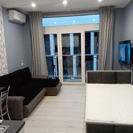 Roza- Lotnisko Apartment Вроцлав Екстериор снимка