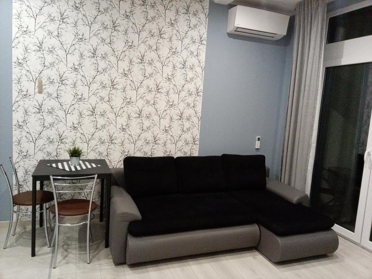 Roza- Lotnisko Apartment Вроцлав Екстериор снимка