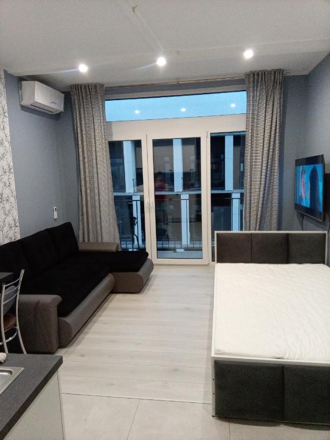 Roza- Lotnisko Apartment Вроцлав Екстериор снимка